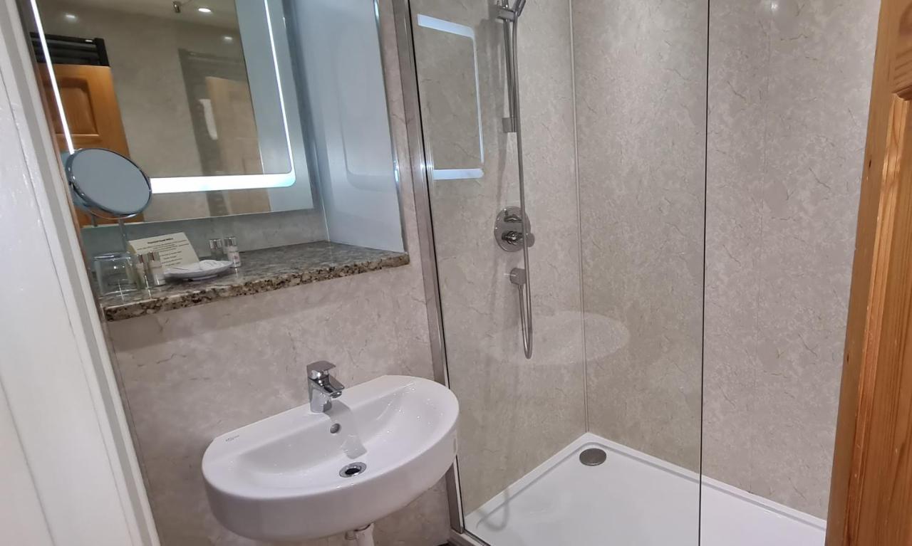 Biggin Hall Country House Hotel Хартингтън Екстериор снимка