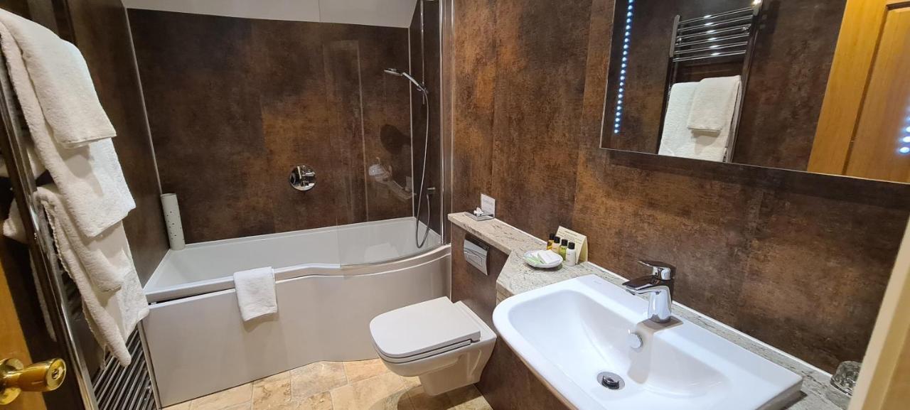 Biggin Hall Country House Hotel Хартингтън Екстериор снимка